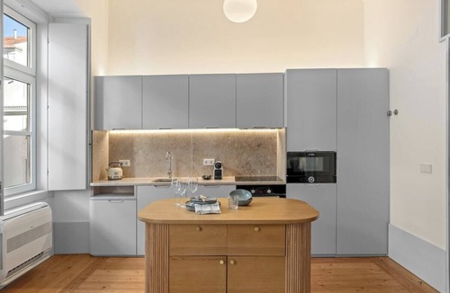 Santa Maria Maior Apartment | Elegant City-Center Flat Near Praça do Comércio
