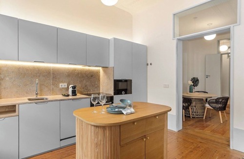 Santa Maria Maior Apartment | Elegant City-Center Flat Near Praça do Comércio