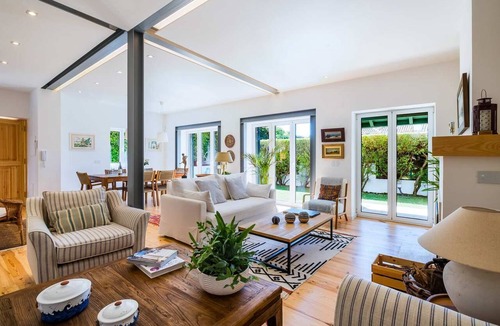 Cascais Villa | Elegant Garden Villa Cascais by Portugal Portfolio