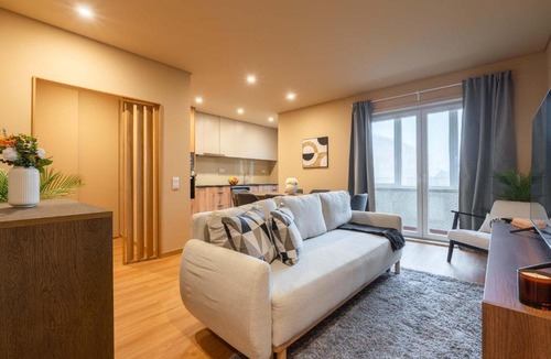 Aldoar Foz do Douro e Nevogilde Apartment | Elegant Modern Flat with Balcony by HostWise