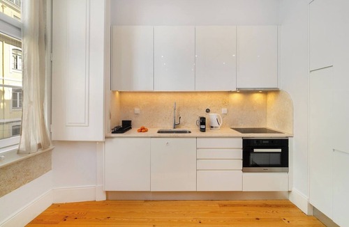 Santa Maria Maior Apartment | Elegant Stay in Lisbon’s Historic Downtown