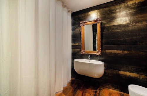 Encarnacao Apartment | Elegant Stay in Lisbon’s Historic Bairro Alto