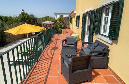 Lourinha Villa | Elegant Villa Mello with Beautiful Outdoor Area