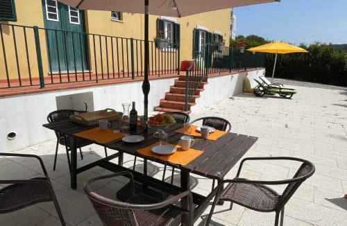 Lourinha Villa | Elegant Villa Mello with Beautiful Outdoor Area