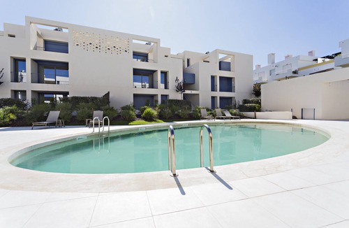 Conceicao e Cabanas de Tavira Apartment | Elegant with pool view