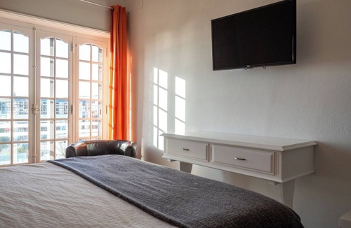Ericeira House | En-Suite Private Room (3), Coxos Ribamar Ericeira