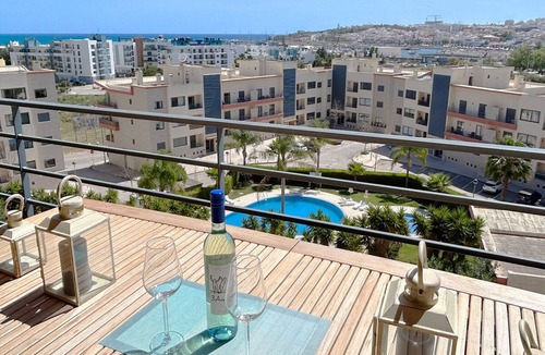 Telheiro Apartment | Encosta da Marina, 2 bedrooms top floor apartment