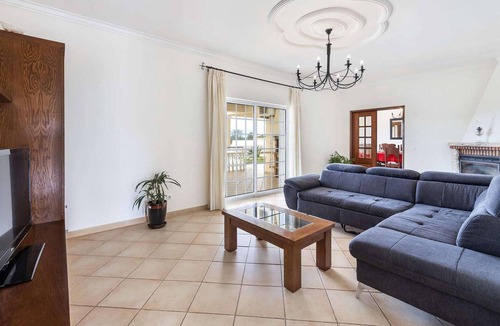 Silves House | Entrecolinas is the perfect country house for those looking for fresh air, it is located in the coun