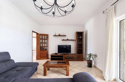 Silves House | Entrecolinas is the perfect country house for those looking for fresh air, it is located in the coun