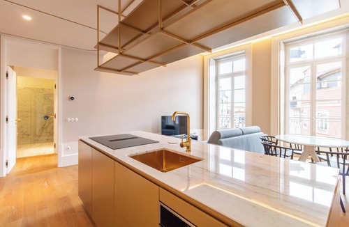 Centro / Baixa Hotel | Entreparedes House