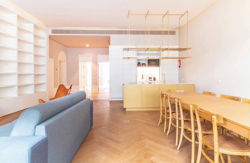 Centro / Baixa Hotel | Entreparedes House