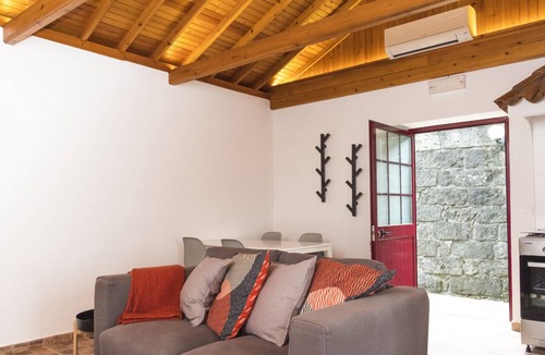 Horta Apartment | Erica Azorica apartment, rustic and with stunning landscape