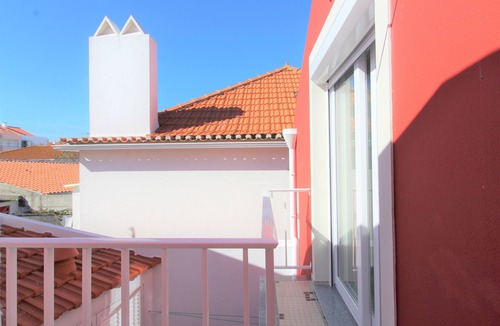 Peniche de Cima Apartment | Estúdio-suite com Varanda a 2 Minutos a pé da Praia de Peniche