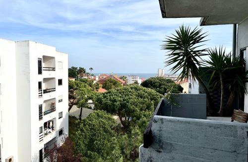 Estoril Apartment | Estoril 4 - Nice & Cozy Little Studio with Terrace