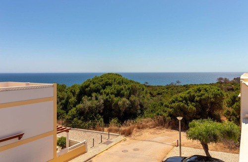 Benagil Ski Chalet | Estrela do Mar - Sea views, communal pool and just 300 from beach