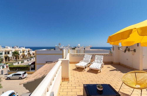 Benagil Ski Chalet | Estrela do Mar - Sea views, communal pool and just 300 from beach