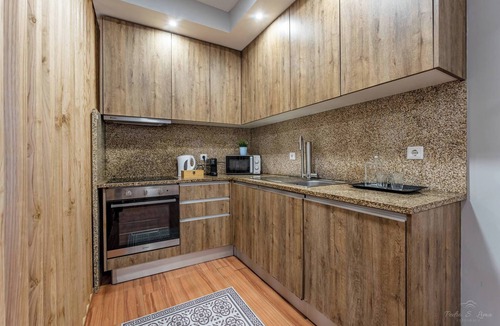 Paranhos Apartment | Experience the Charm Porto Apartment with Terrace