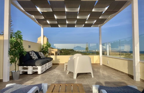 Meia Praia Villa | ❀Family Paradise. Peaceful, golf, countryside & beach, pool, close to everything