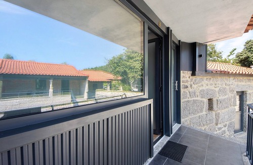Rossas Apartment | Family Room 8 with Private Bathroom, Wi-Fi, and Air Conditioning