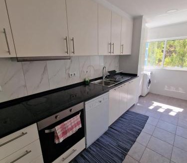 Apelacao Apartment | Family T3 - Parking - 15min Lisbon - Airport
