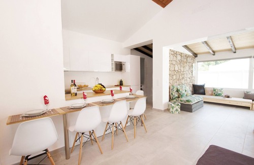 Areias de Sao Joao Villa | Family villa with heatable pool