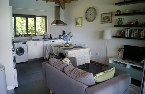 Portela House | Farmhouse accommodation for 10 people, with private pool, BBQ, garden and Wifi .