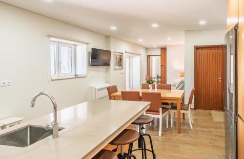 Oliveira De Azemeis Villa | Feel Discovery Casa do Pinheiro