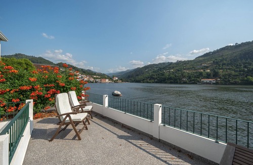Ribadouro Villa | Feel Discovery Casa do Rio Douro Valley