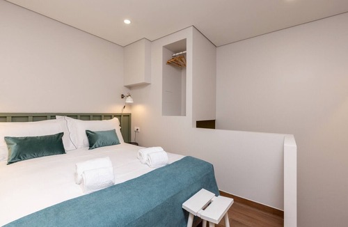 Santa Marinha Apartment | Feel Porto Wine Essence I