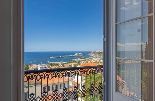 Santa Maria Maior House | Ferienvilla "Quinta Rosa" mit privatem Pool by Interhome