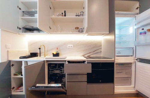 Santo Condestavel Apartment | Flat 101 Lisbon 2 bedrooms Elevator AC