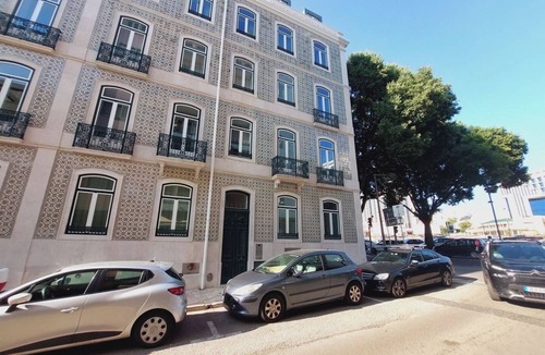 Santo Condestavel Apartment | Flat 101 Lisbon 2 bedrooms Elevator AC