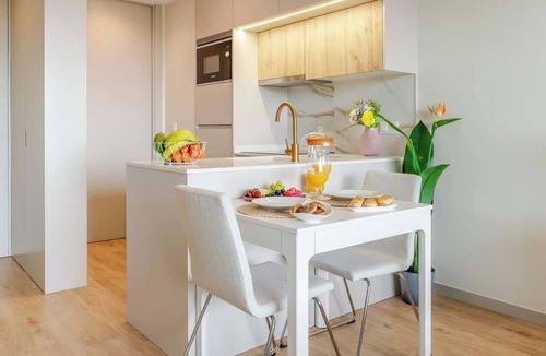Santa Marinha Apartment | Flato with Balconies in Gaia by HostWise