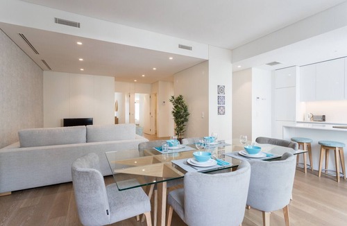 Santo Antonio Apartment | FLH Avenida da Liberdade Amazing Flat