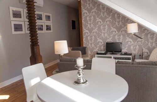 Chiado Apartment | FLH Chiado Terrace Flat