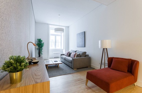 Santa Maria Maior Apartment | FLH Downtown Charming Flat