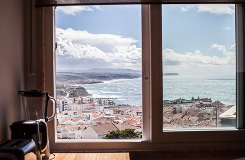 Ericeira Apartment | FLH Ericeira Artsy with Sea View