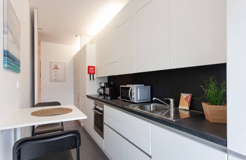 Parque das Nacoes Apartment | FLH Expo Modern Flat with Balcony