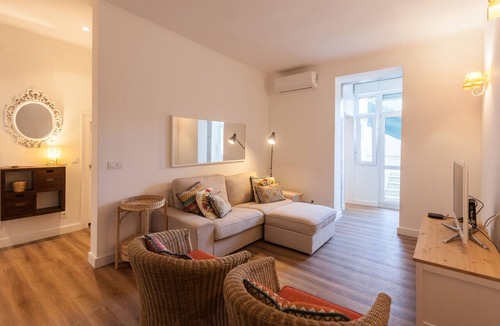 Alfama Apartment | FLH Graça Charming Duplex with Small Pool