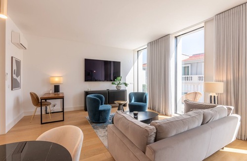 Sao Jose Apartment | FLH Liberdade Balcony Apartment II