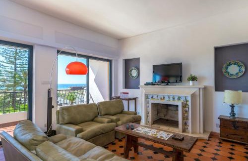 Vila Real Santo Antonio Apartment | FLH Monte Gordo Family Flat with Balcony