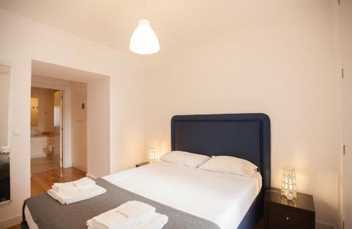 Sao Bento Apartment | FLH São Bento Sunny Flat with Terrace