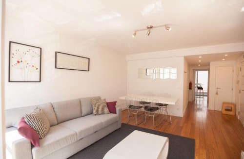 Sao Bento Apartment | FLH São Bento Sunny Flat with Terrace