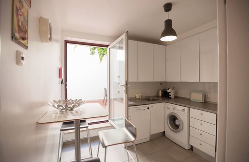 Sao Bento Apartment | FLH S. Bento Sunny Flat with Terrace