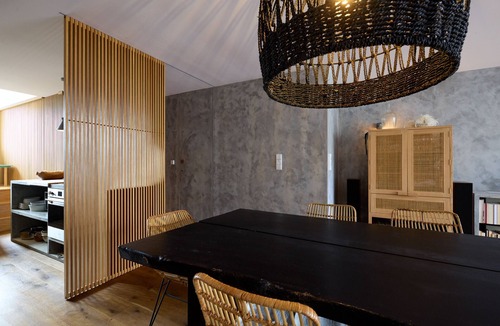 Vilarinha Ski Chalet | FLH Secluded Porto Haven with Pool