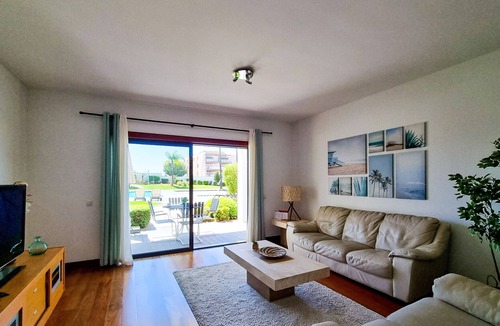 Vilamoura Apartment | FLH Vilamoura Villa Rosa Golf Apartment with Pool