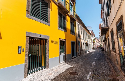 Old Town Apartment | FLH Viola Market Studio IV