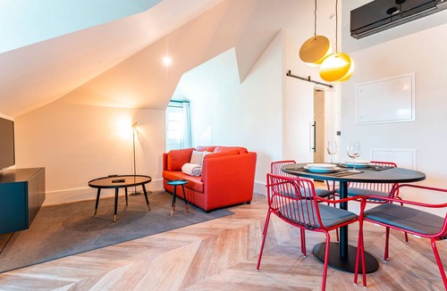 Old Town Apartment | FLH Viola Market with Terrace II