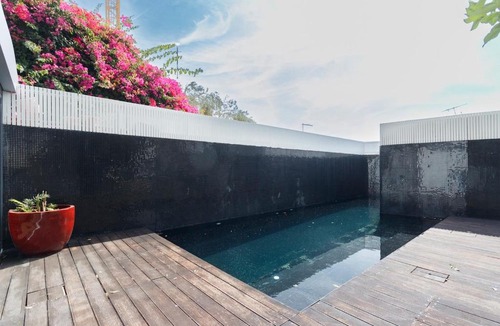 Merces Apartment | Florez Townhouse
