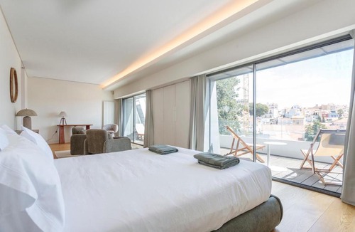 Merces Apartment | Florez Townhouse
